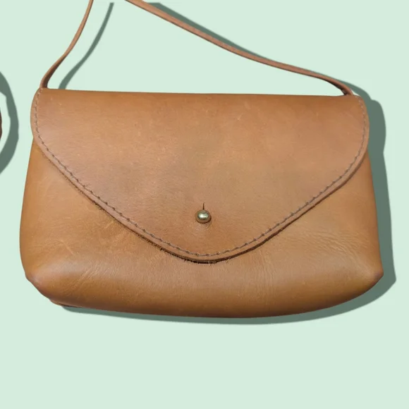 Parker Clay Everly Crossbody - Picture 2 of 8